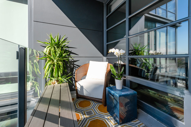 Condo on The Wharf rustic-balcony