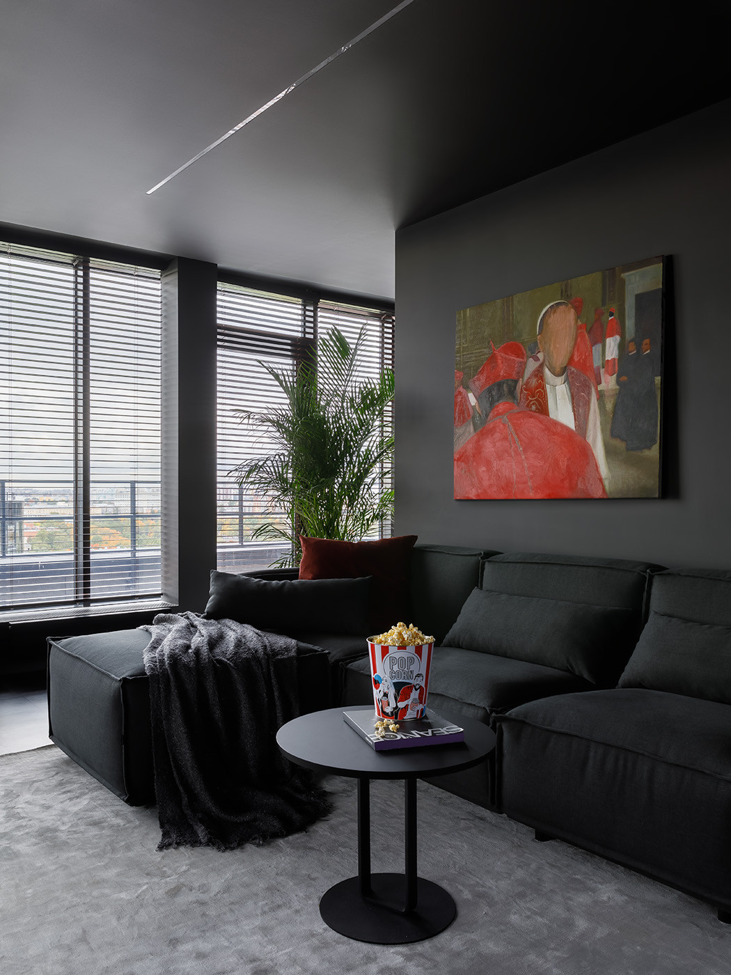 Монохромный минимализм