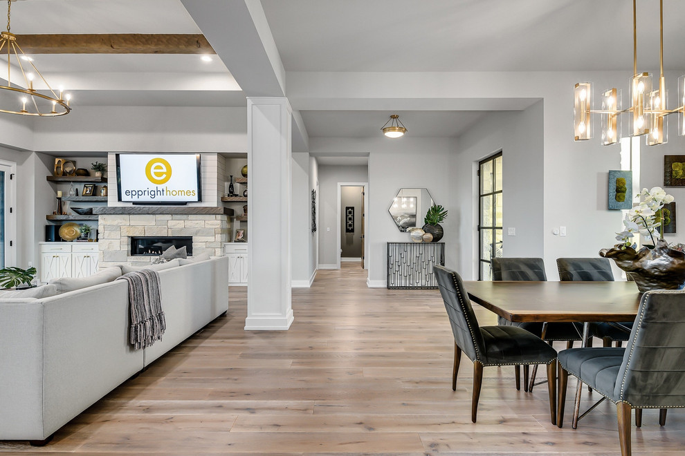 Entryway - transitional entryway idea in Austin