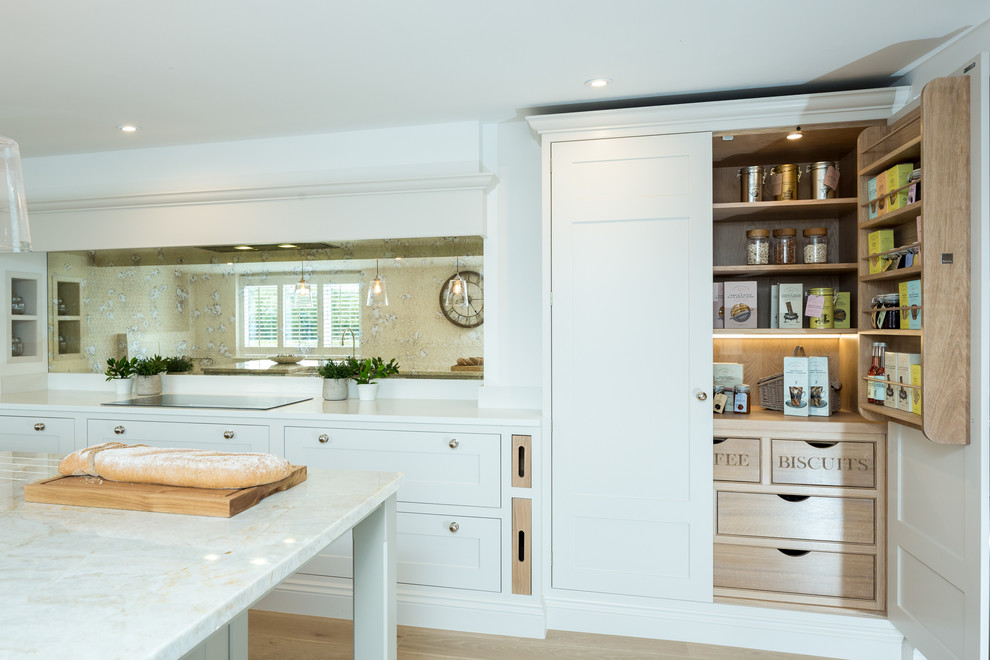Design ideas for a traditional kitchen in Berkshire.