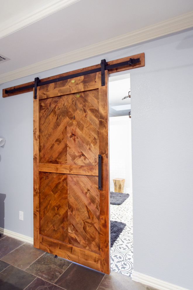 English Chestnut | Master Bathroom