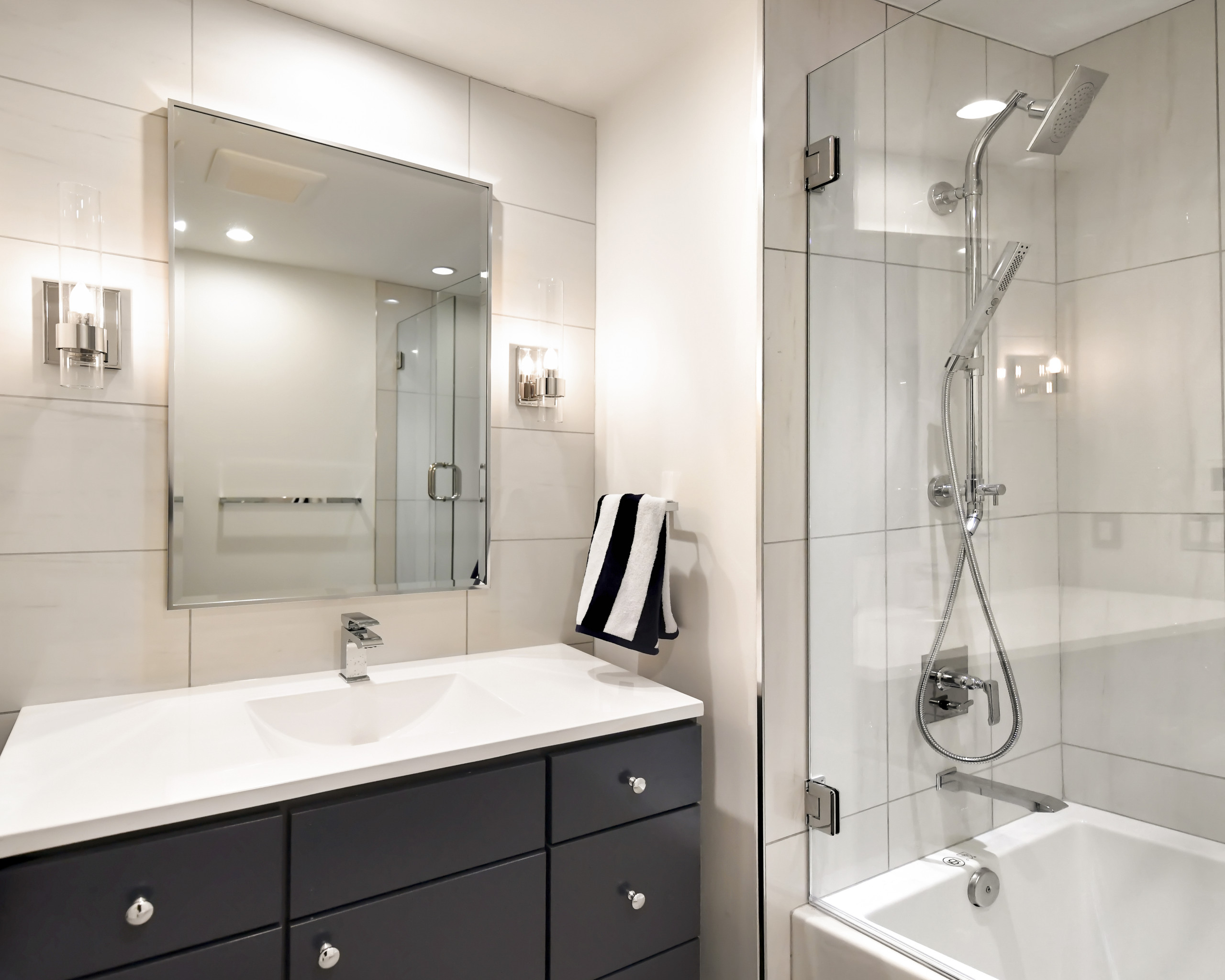 Hall Bath Reno