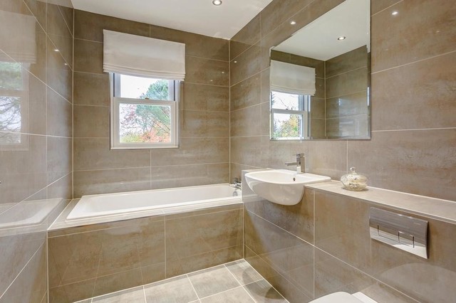 Greyfriars contemporary-bathroom