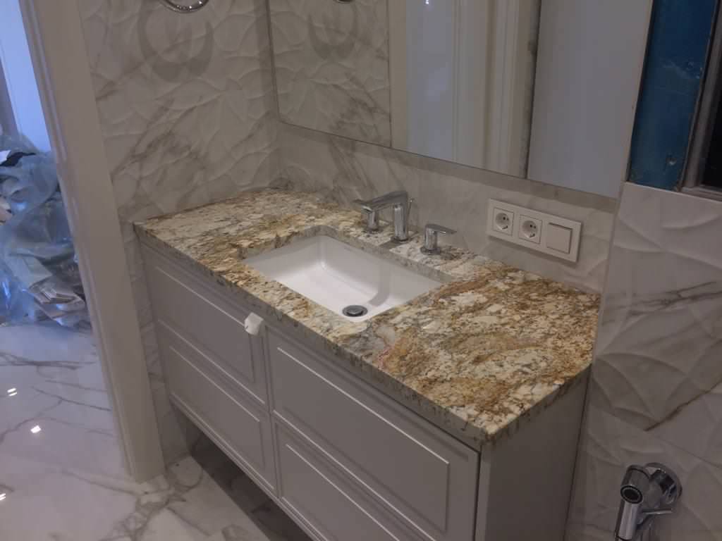 Столешница и остров кухня, столешницы в в/к из гранита Sagitarius