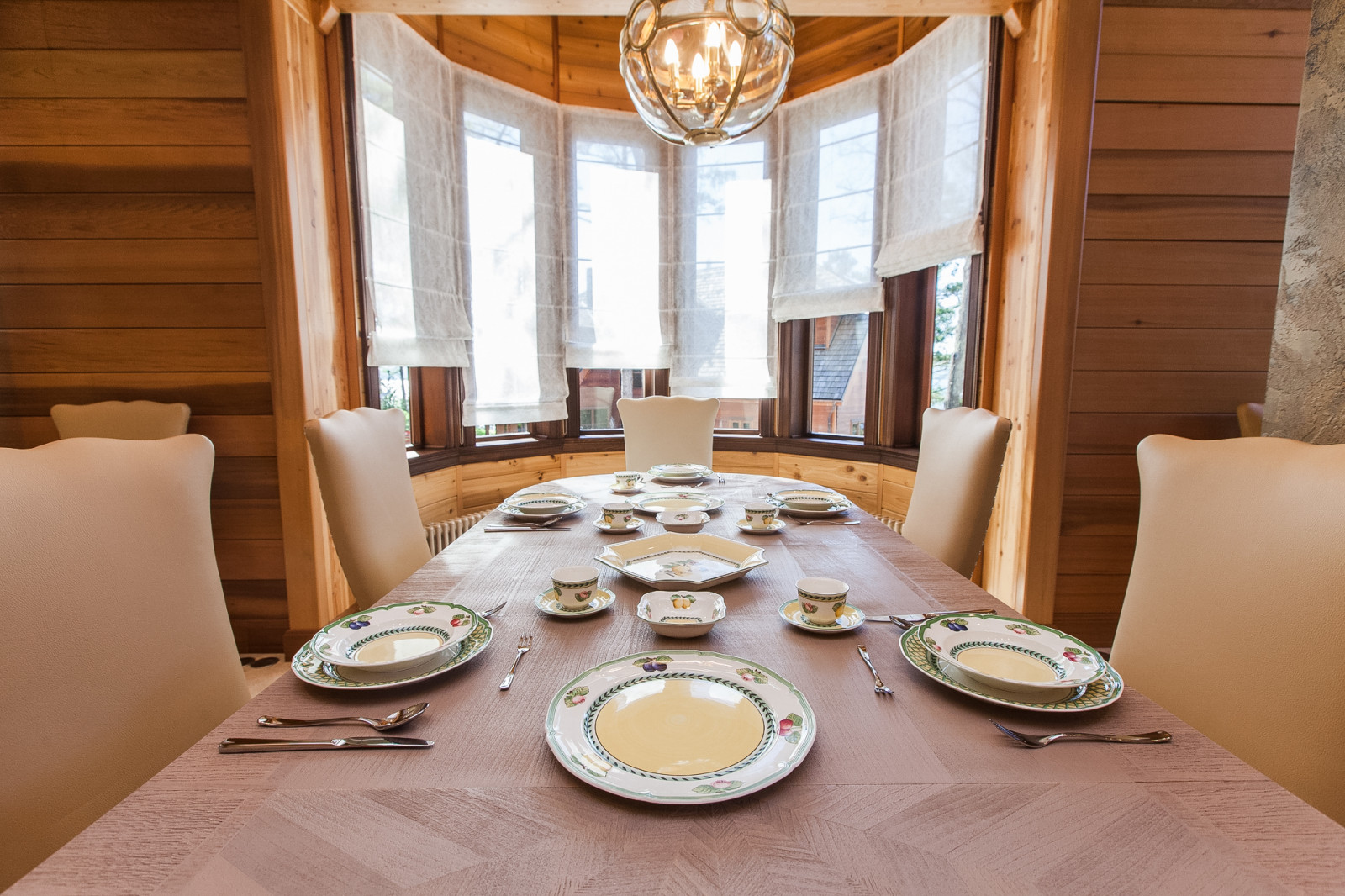 Дом на озере