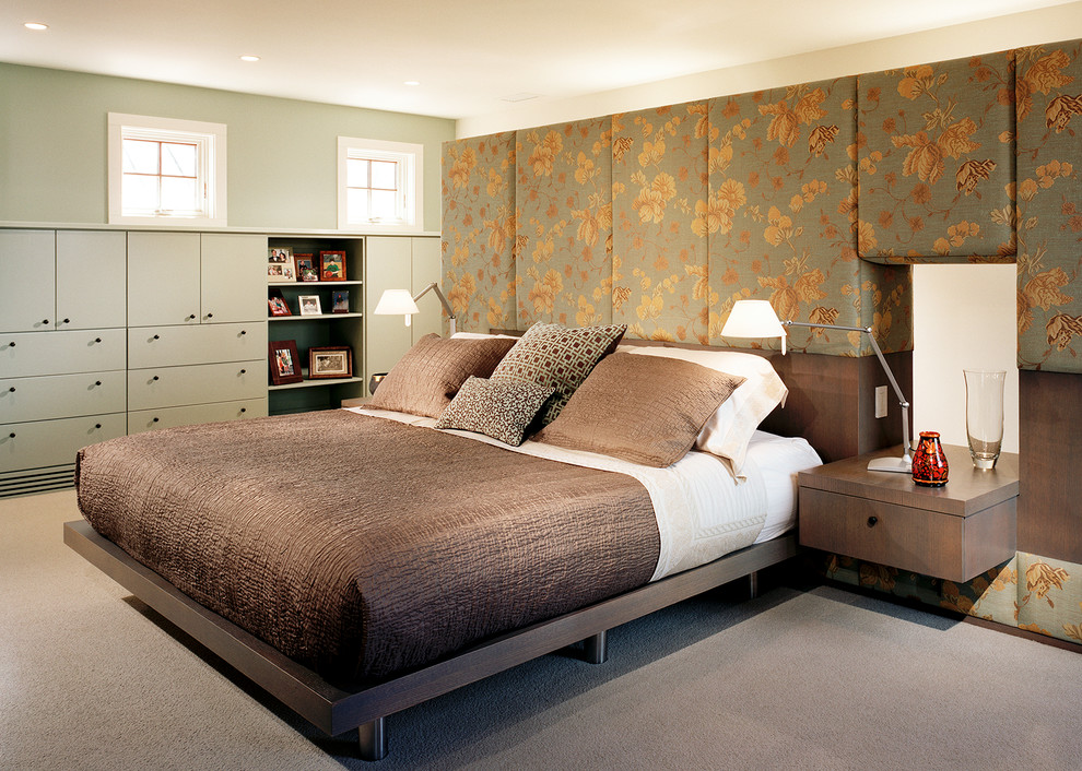Inspiration for a large contemporary master bedroom in Philadelphia with green walls and carpet.