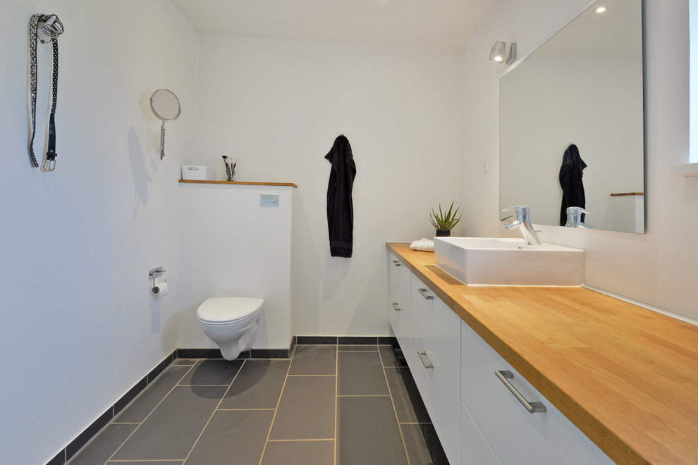 Design ideas for a scandinavian home design in Odense.