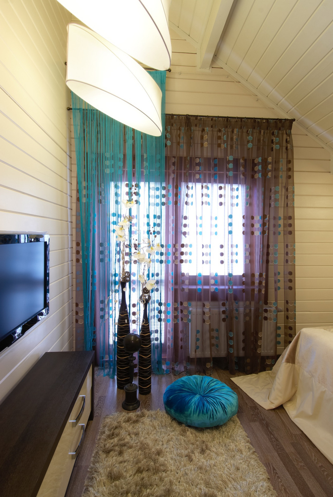 Дом из дерева в современном стиле