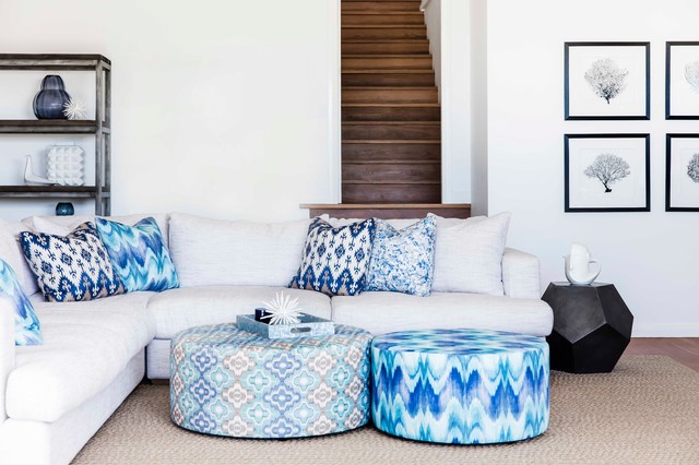 Throw Pillow Master Class: How to Choose and Style Like a Pro