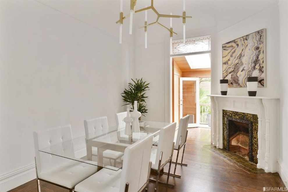 Example of a transitional home design design in San Francisco