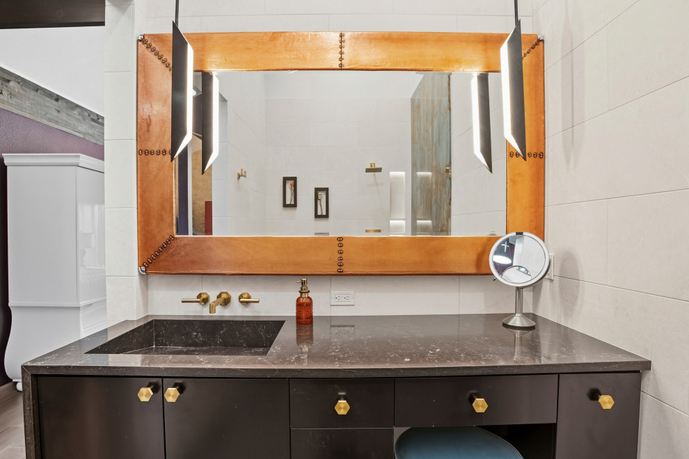 Simply Outside the Box