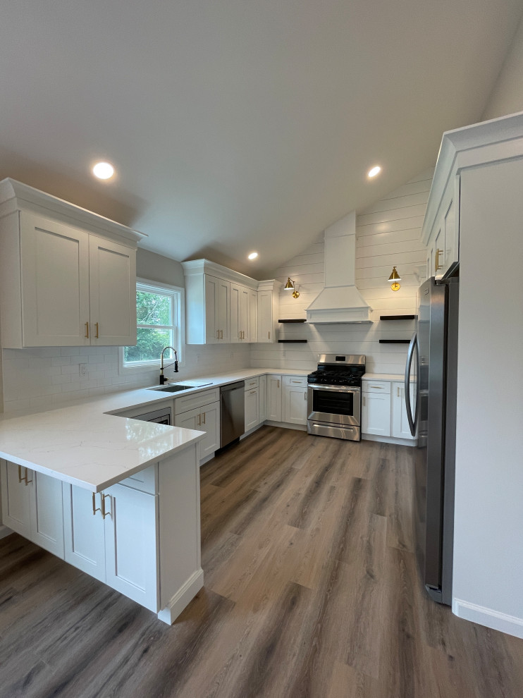 Kitchen - kitchen idea in New York