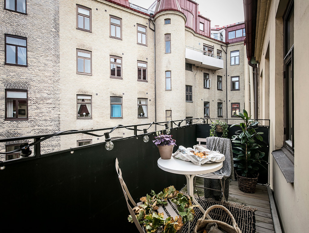 Inspiration for a scandinavian balcony in Gothenburg.