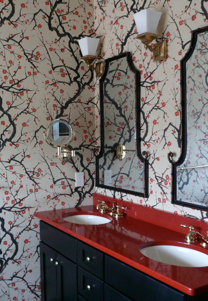Bathroom - eclectic bathroom idea in New York