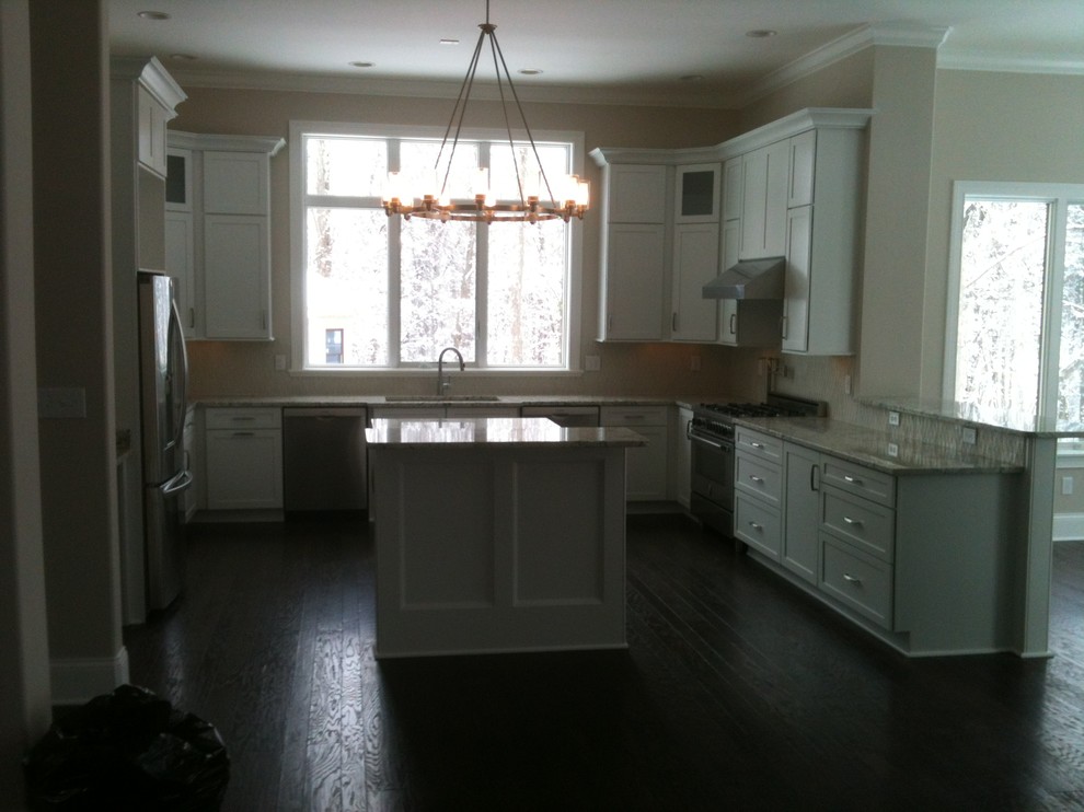 Example of a transitional kitchen design in Indianapolis