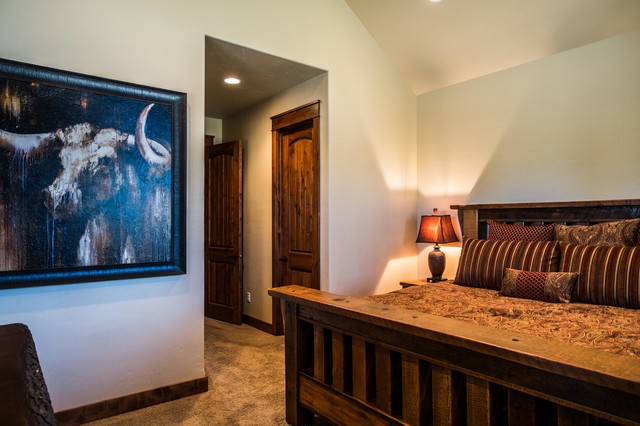 Rustic Vacation rustic-bedroom