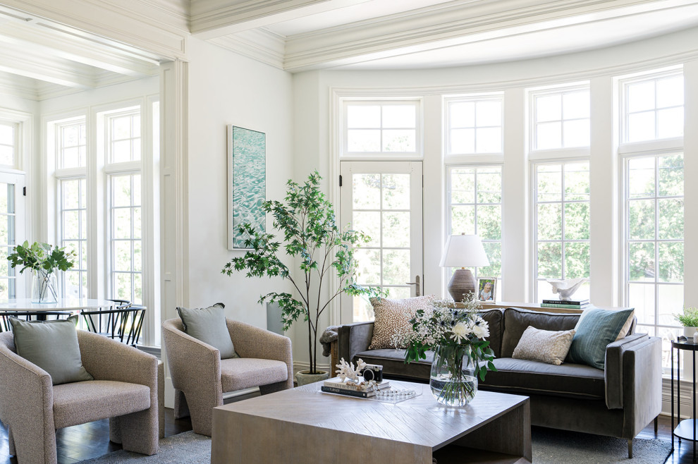Home design - transitional home design idea in Chicago