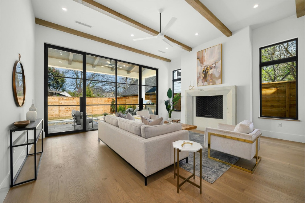 Transitional living room photo in Austin