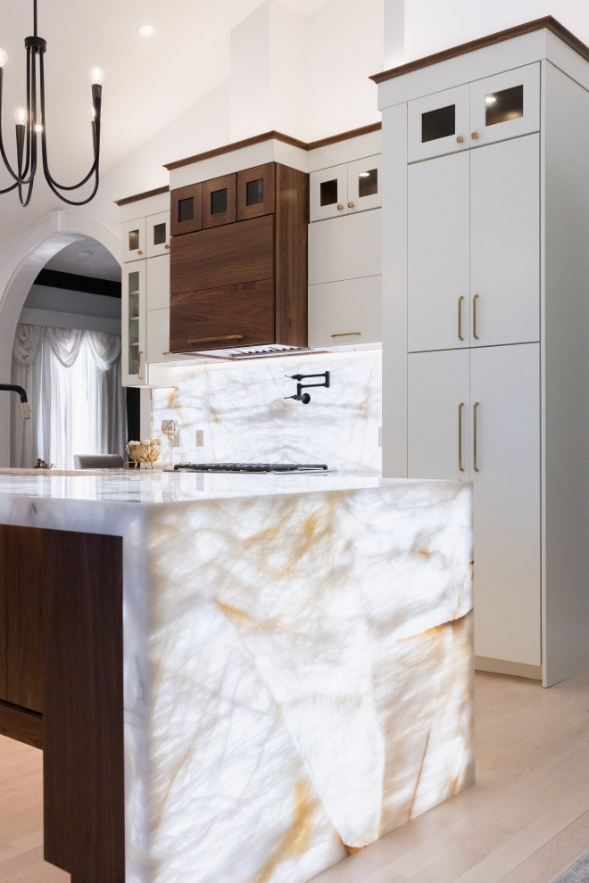 Pine Project: A Fusion of Warmth and Elegance