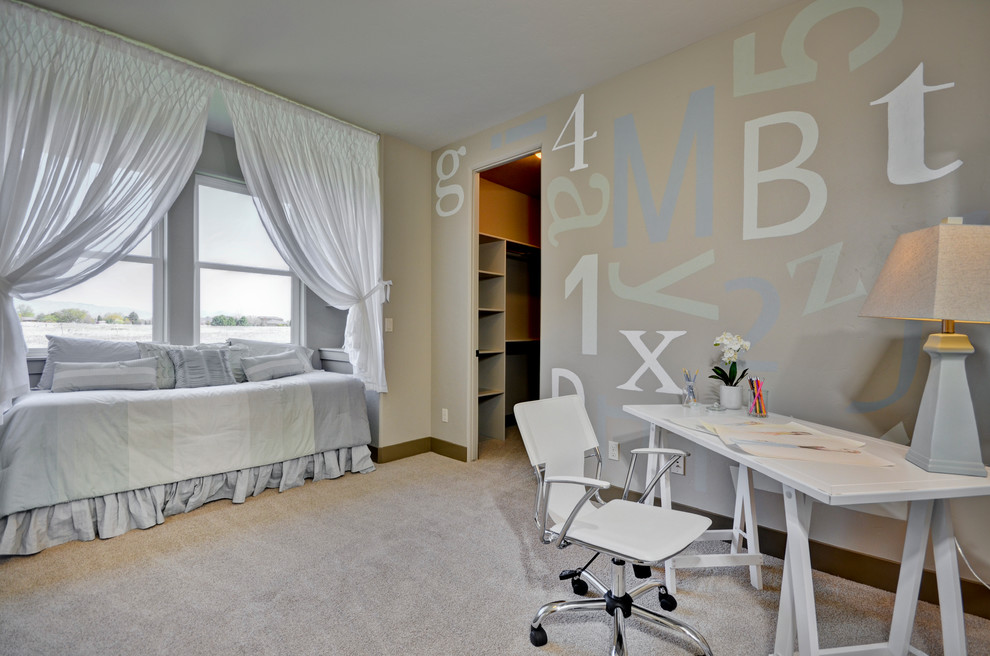 Contemporary bedroom in Boise with multi-coloured walls and carpet.