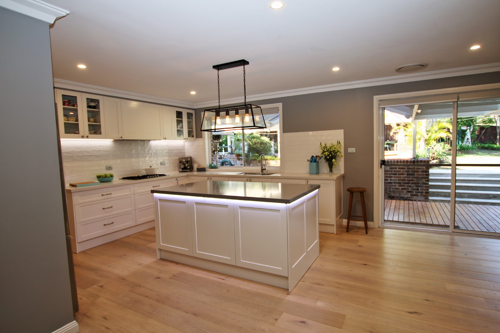Eclectic kitchen in Sydney.