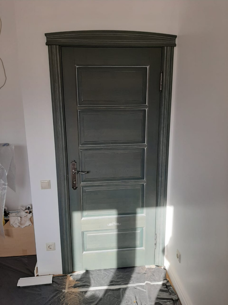 Двери из массива (фото работ с нескольких объектов)