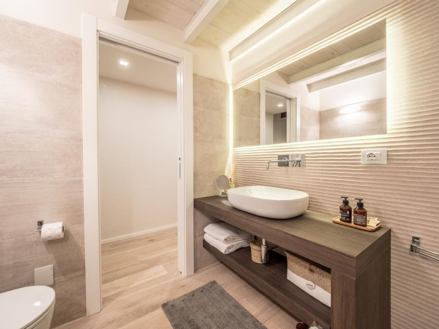 Da uno a due appartamenti | 160 MQ modern-badezimmer