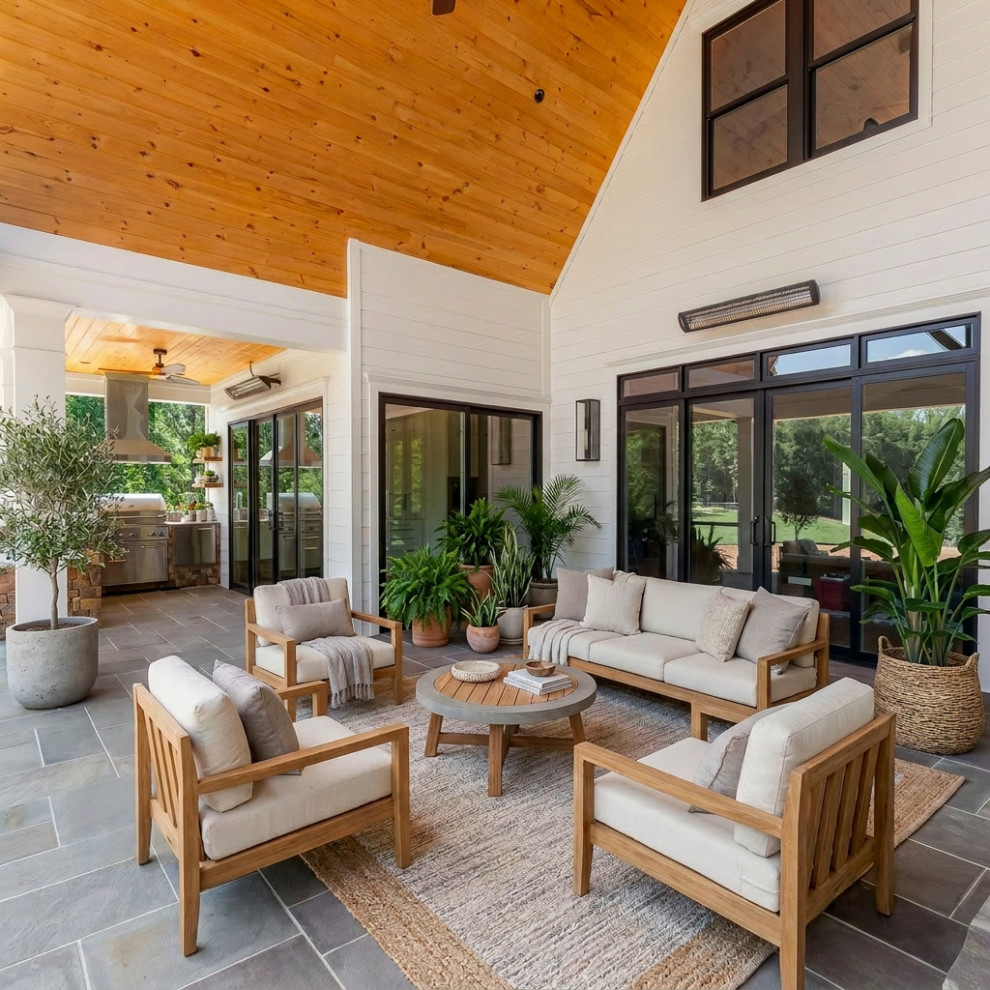 Farmhouse patio photo in Atlanta