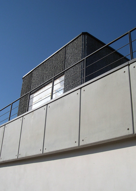 113 HOUSE contemporary