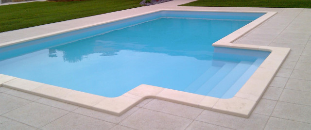 Pools swimming-pool-and-hot-tub