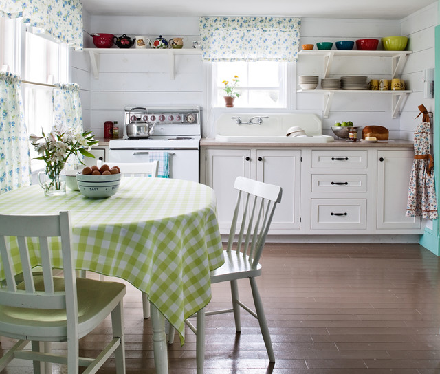 8 Elements Of A Cottage Kitchen, Cottage Style Kitchen Shelves