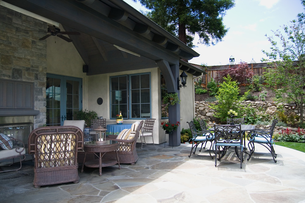 Design ideas for a traditional patio in San Francisco.