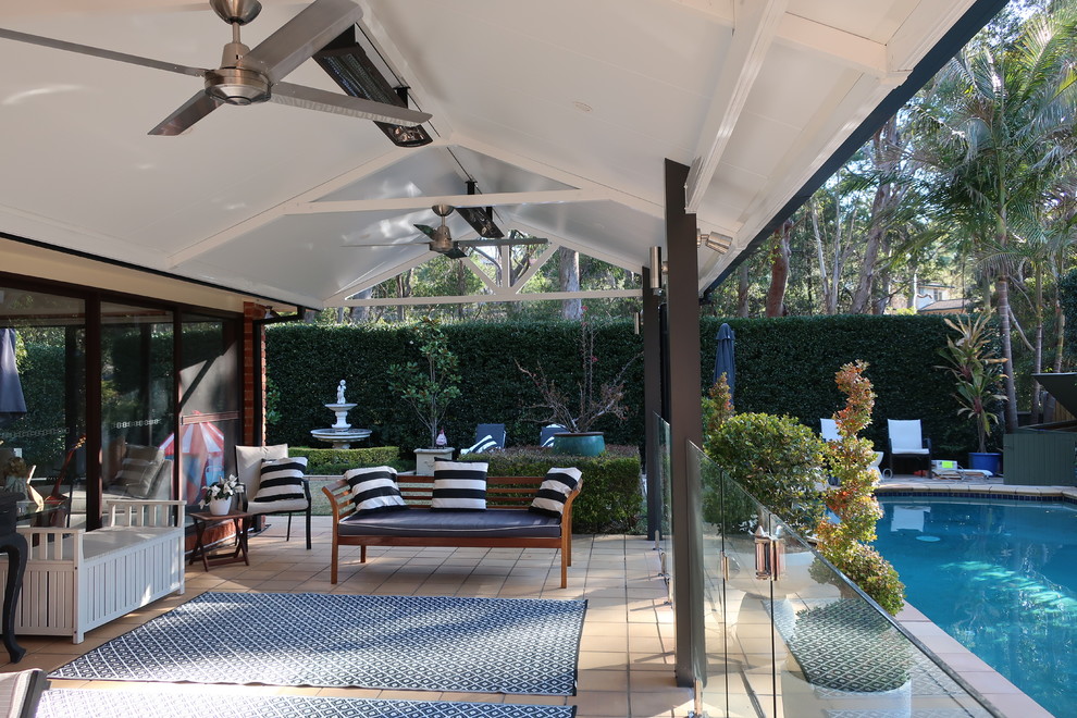 OUTDOOR ROOM - DOUBLES THE LIVING AREA