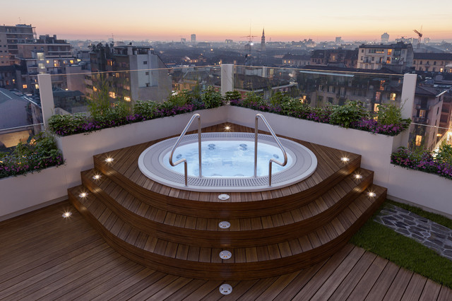 UN ATTICO IN STILE LOFT IN MILANO contemporary-terrace