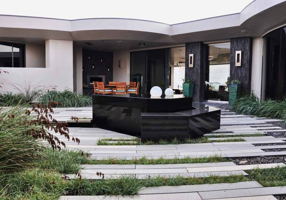Luxurious Oceanfront Drama