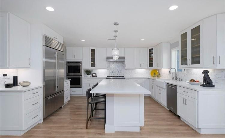 Kitchen - kitchen idea in Seattle