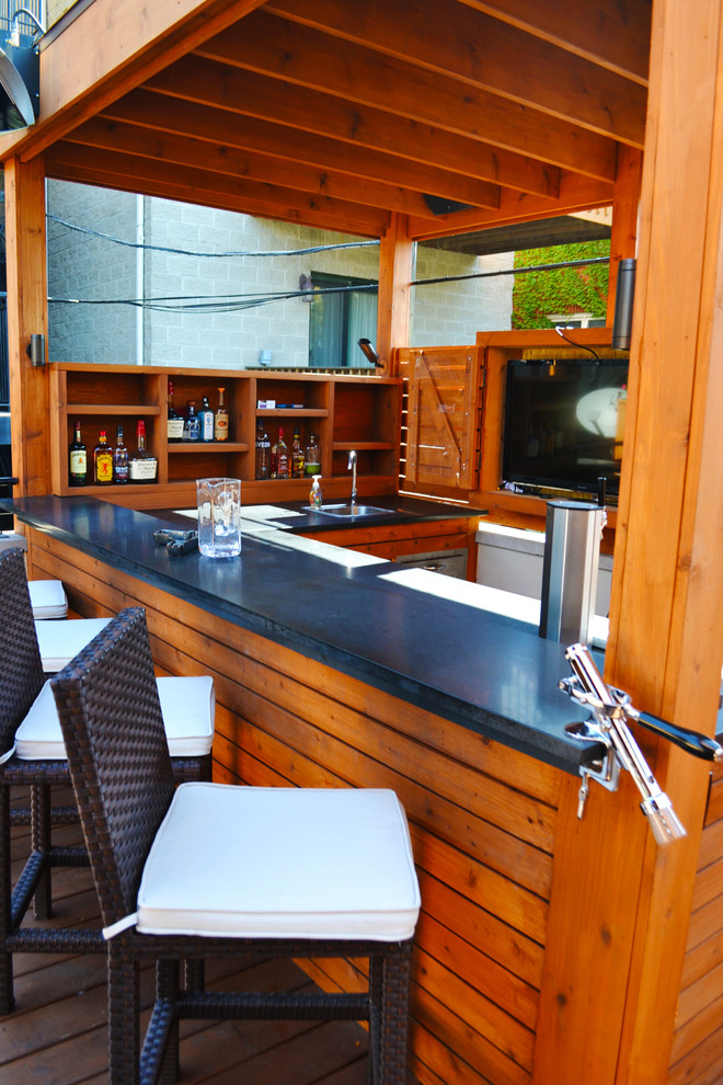 Outdoor kitchen deck - mid-sized transitional rooftop outdoor kitchen deck idea in Chicago with decking and a roof extension
