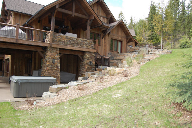 Arrowhead Dr. rustic