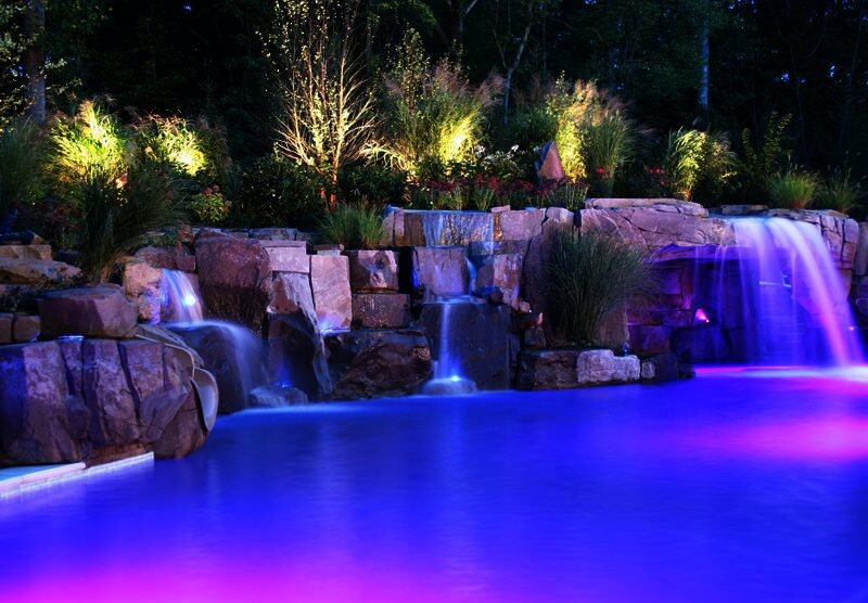 Transitional pool photo in Austin