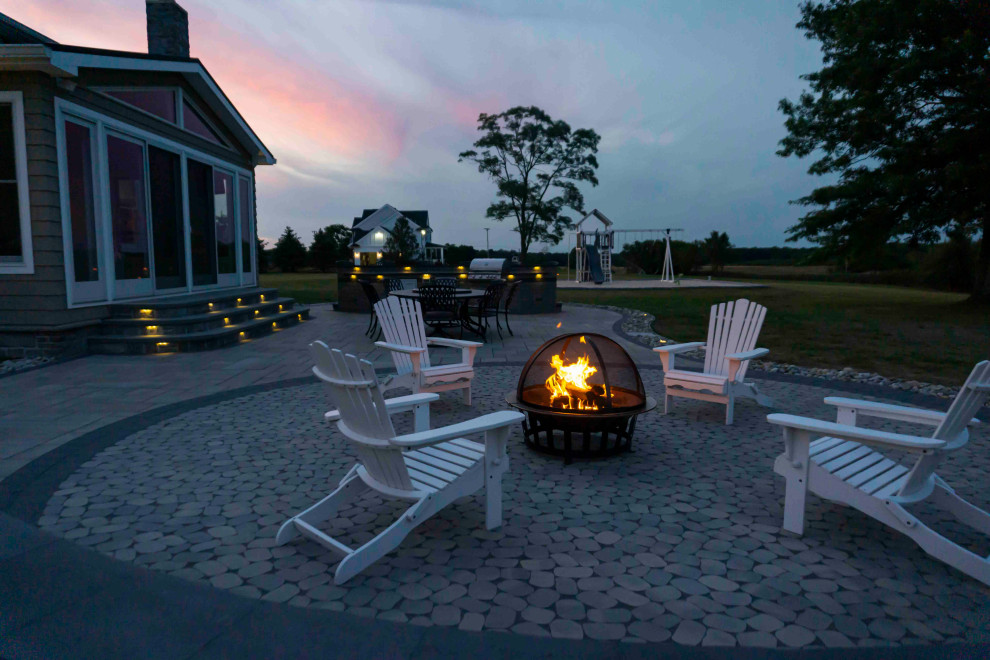 Cream Ridge, NJ: Outdoor Kitchen and Paver Patio with Firepit Area