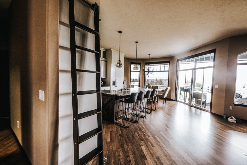 Home design - transitional home design idea in Seattle