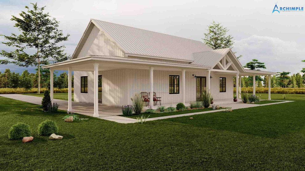 Immagine della villa bianca country a un piano di medie dimensioni con rivestimento in metallo, tetto a capanna, copertura in metallo o lamiera, tetto bianco e pannelli e listelle di legno