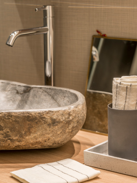 VIVIENDA AMIG&Oacute; bathroom