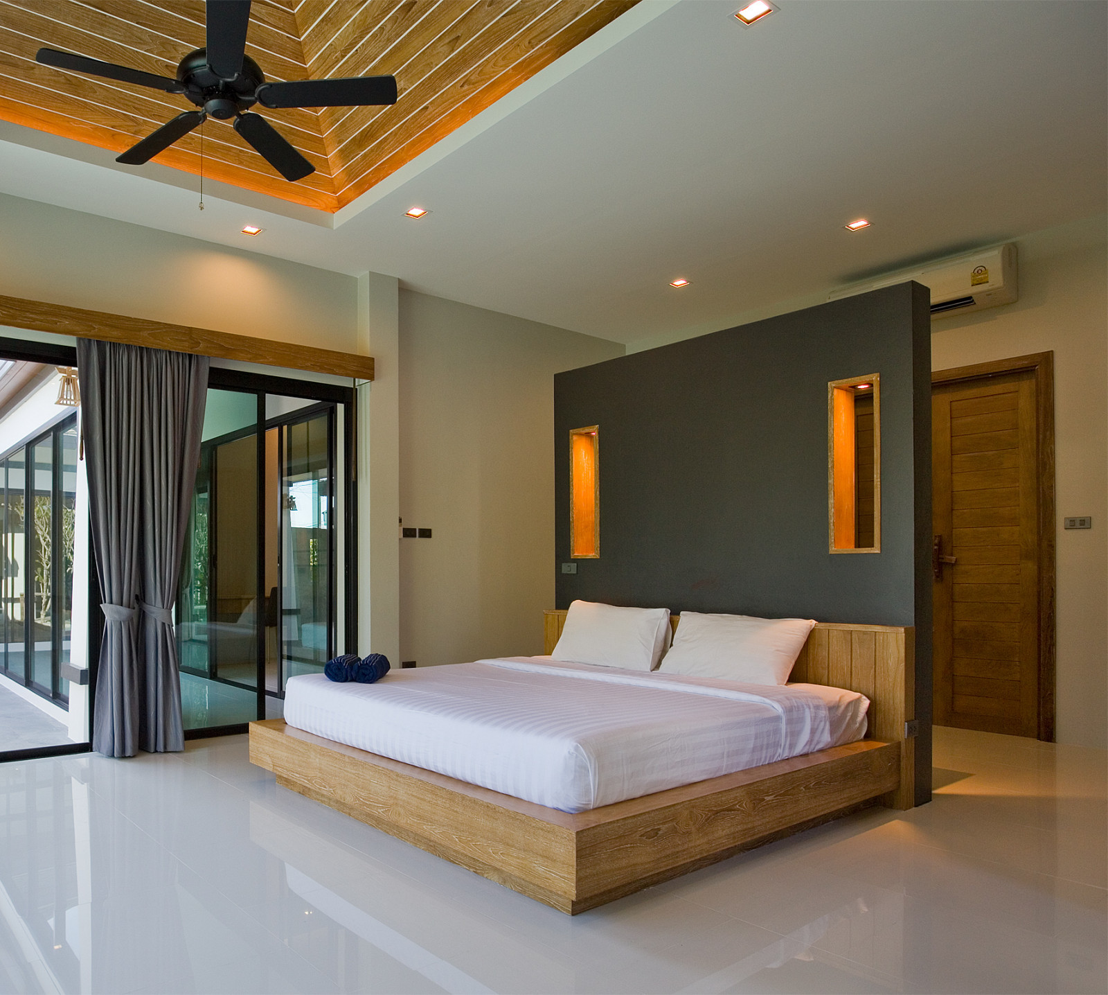 Bedrooms /Спальные