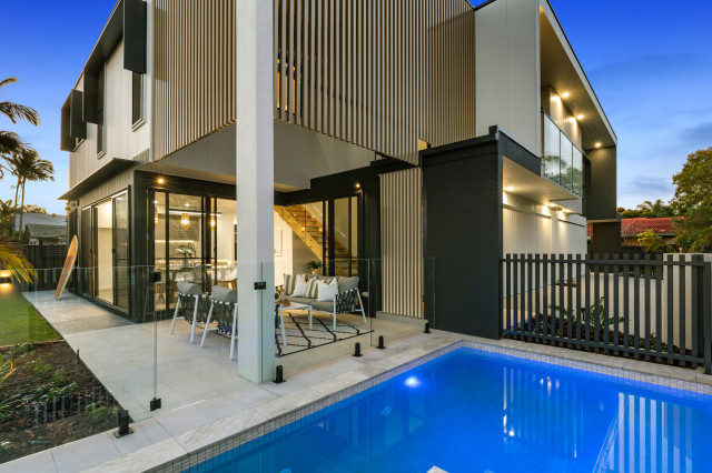 Bluebird contemporary-pools-and-hot-tubs