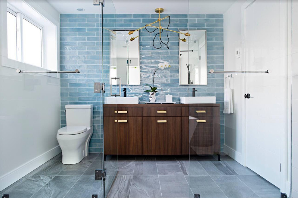 Design ideas for a contemporary bathroom in Raleigh.