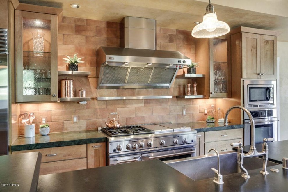Photo of a transitional kitchen in Phoenix.