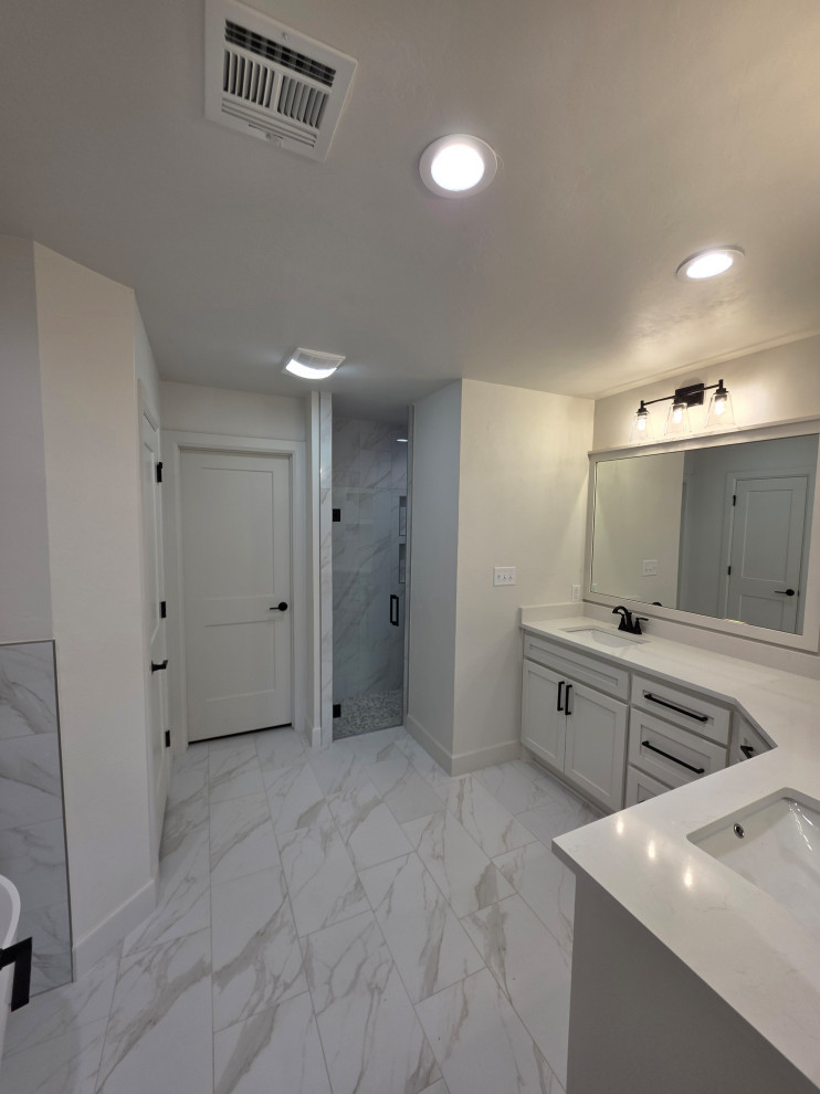 Jack & Jill open concept split floor plan