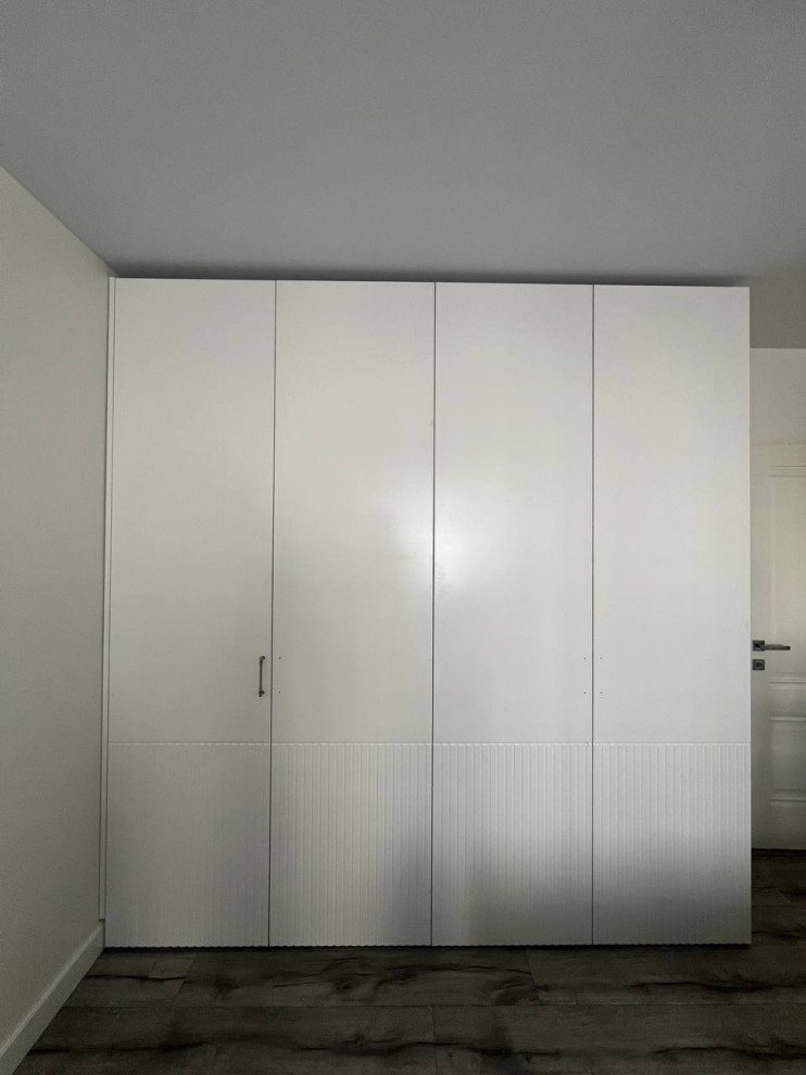 Стильный шкаф (сборка в деталях)