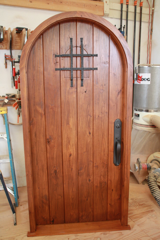 Mountain style entryway photo in Santa Barbara